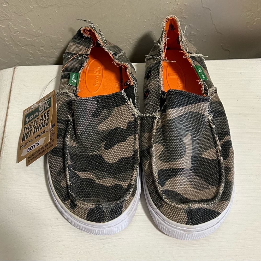 Sanuk Camo Baseline Boys Sidewalk Surfer Shoes Size 1